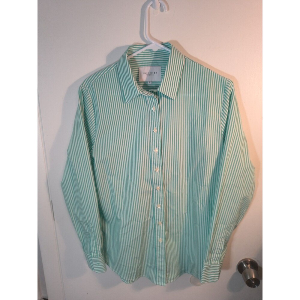 The Shirt Rochelle Behrens M Button Down Green White Vertical Striped No Gape